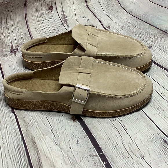 Khaki buckle mules - Picture 5 of 11